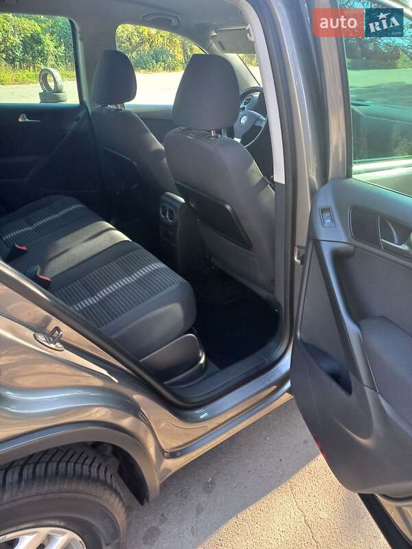 Позашляховик / Кросовер Volkswagen Tiguan 2010 в Луцьку