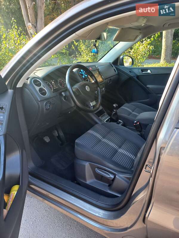 Позашляховик / Кросовер Volkswagen Tiguan 2010 в Луцьку