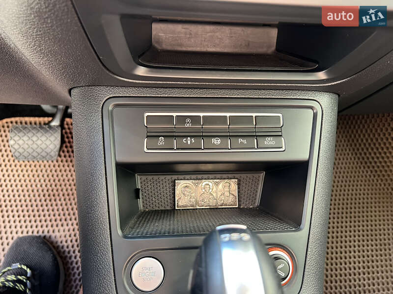 Внедорожник / Кроссовер Volkswagen Tiguan 2013 в Хмельницком