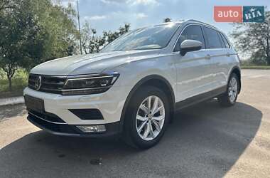 Позашляховик / Кросовер Volkswagen Tiguan 2017 в Миколаєві