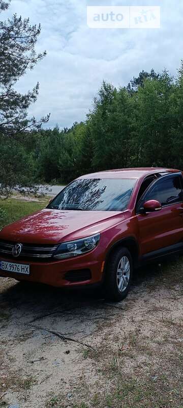 Внедорожник / Кроссовер Volkswagen Tiguan 2013 в Полонном