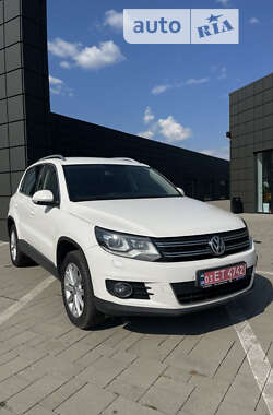 Позашляховик / Кросовер Volkswagen Tiguan 2012 в Тячеві