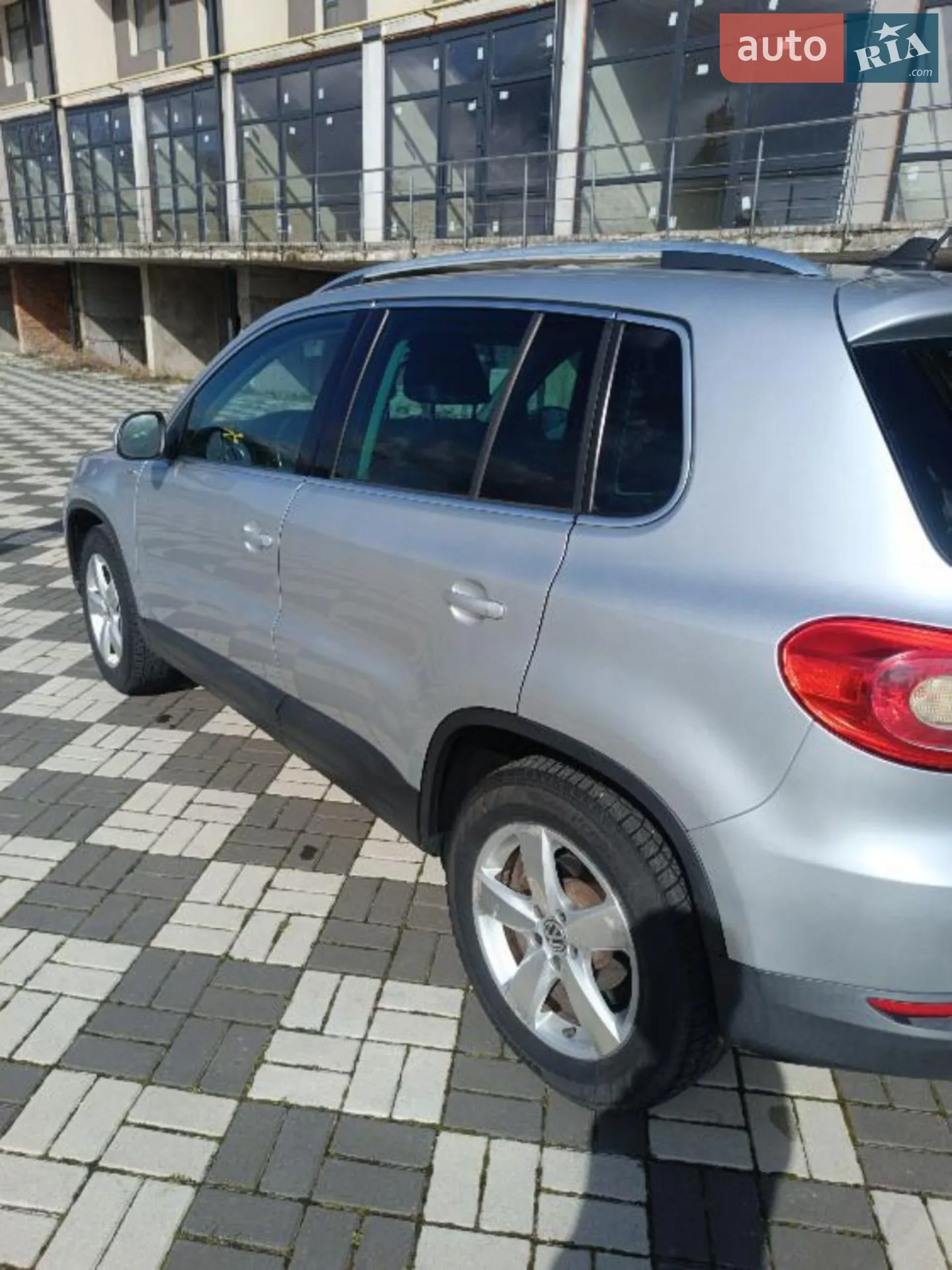 2010 Volkswagen Tiguan - мініатюра 16