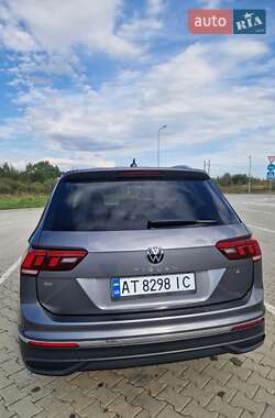Внедорожник / Кроссовер Volkswagen Tiguan 2022 в 