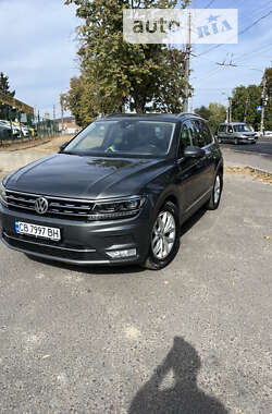 Внедорожник / Кроссовер Volkswagen Tiguan 2017 в Сумах