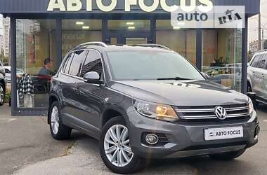 Внедорожник / Кроссовер Volkswagen Tiguan 2014 в Киеве