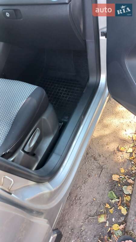 Внедорожник / Кроссовер Volkswagen Tiguan 2011 в Кропивницком
