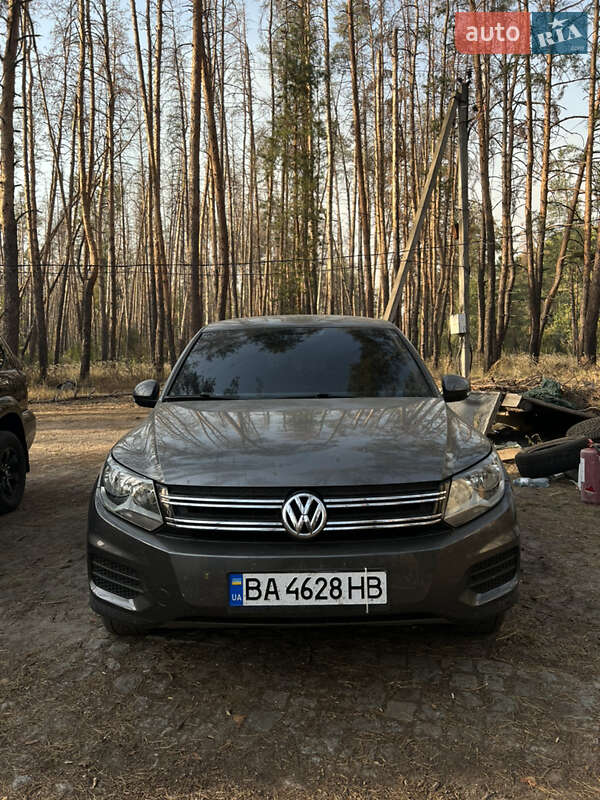 Внедорожник / Кроссовер Volkswagen Tiguan 2011 в Славянске фото 2 Внедорожник / Кроссовер Volkswagen Tiguan 2011 в Славянске