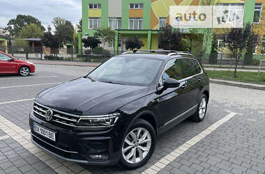 Внедорожник / Кроссовер Volkswagen Tiguan 2018 в Ивано-Франковске