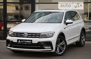 Внедорожник / Кроссовер Volkswagen Tiguan 2017 в Харькове