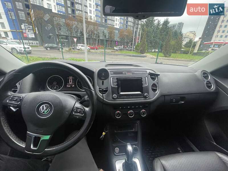 Внедорожник / Кроссовер Volkswagen Tiguan 2016 в Ивано-Франковске