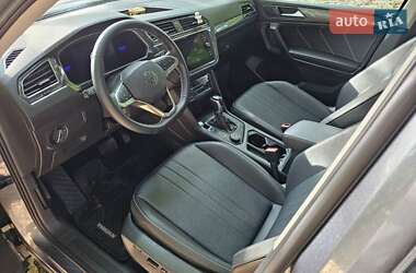 Внедорожник / Кроссовер Volkswagen Tiguan 2022 в 