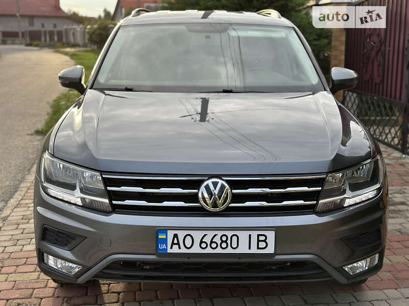 Позашляховик / Кросовер Volkswagen Tiguan 2019 в Ужгороді