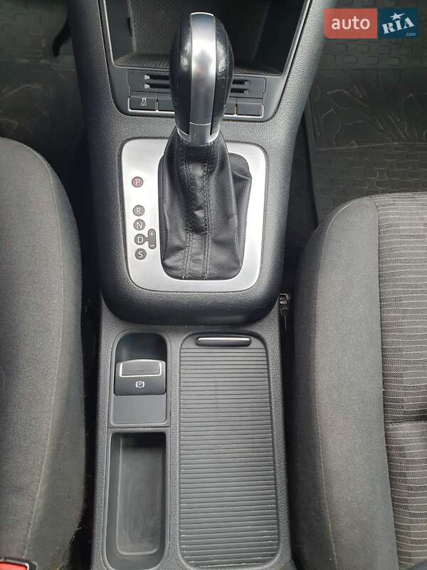 Внедорожник / Кроссовер Volkswagen Tiguan 2014 в Киеве