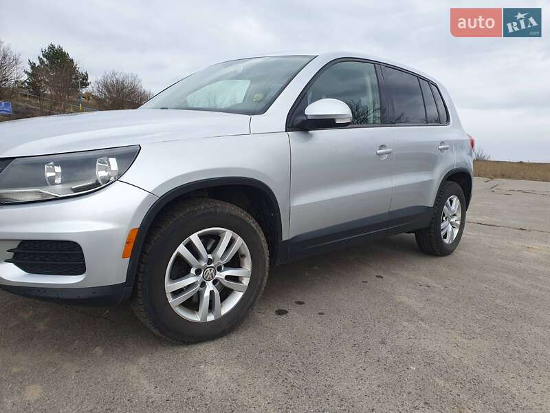 Внедорожник / Кроссовер Volkswagen Tiguan 2014 в Киеве