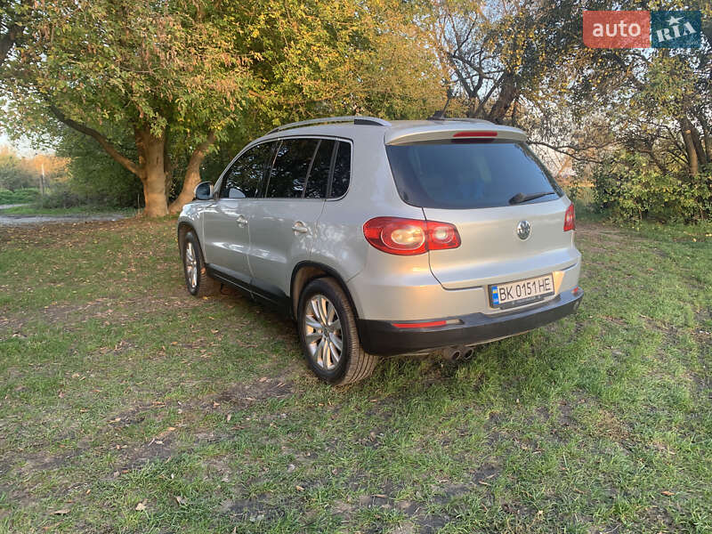 Внедорожник / Кроссовер Volkswagen Tiguan 2008 в Ровно