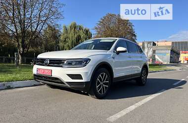 Позашляховик / Кросовер Volkswagen Tiguan 2021 в Луцьку