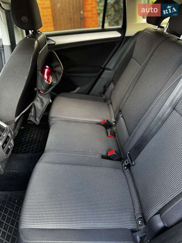 Внедорожник / Кроссовер Volkswagen Tiguan 2017 в Запорожье