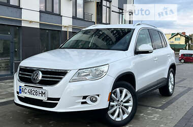 Внедорожник / Кроссовер Volkswagen Tiguan 2010 в Луцке