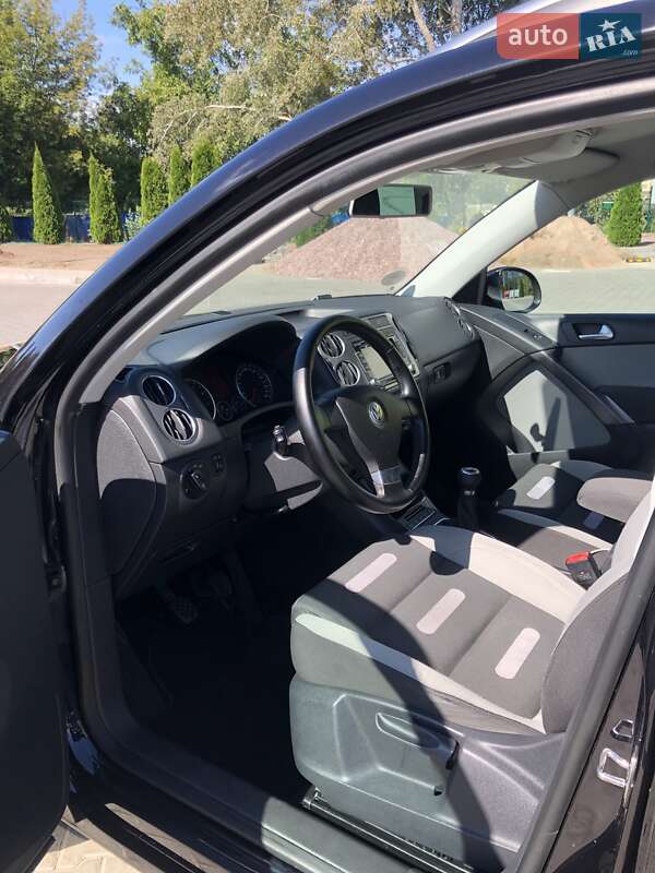 Позашляховик / Кросовер Volkswagen Tiguan 2008 в Житомирі