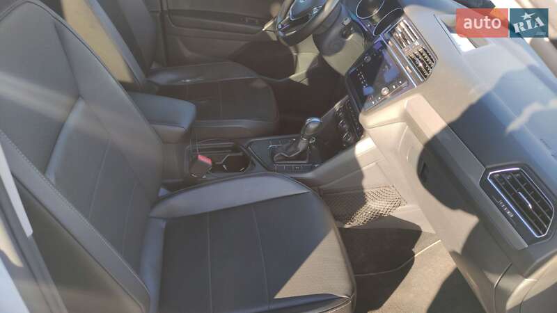 Внедорожник / Кроссовер Volkswagen Tiguan 2017 в Житомире