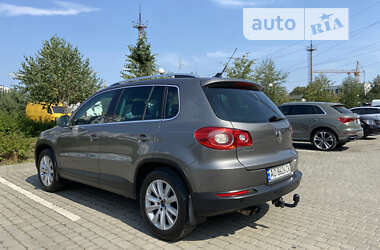 Позашляховик / Кросовер Volkswagen Tiguan 2011 в Буковеле