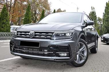 Внедорожник / Кроссовер Volkswagen Tiguan 2019 в Одессе