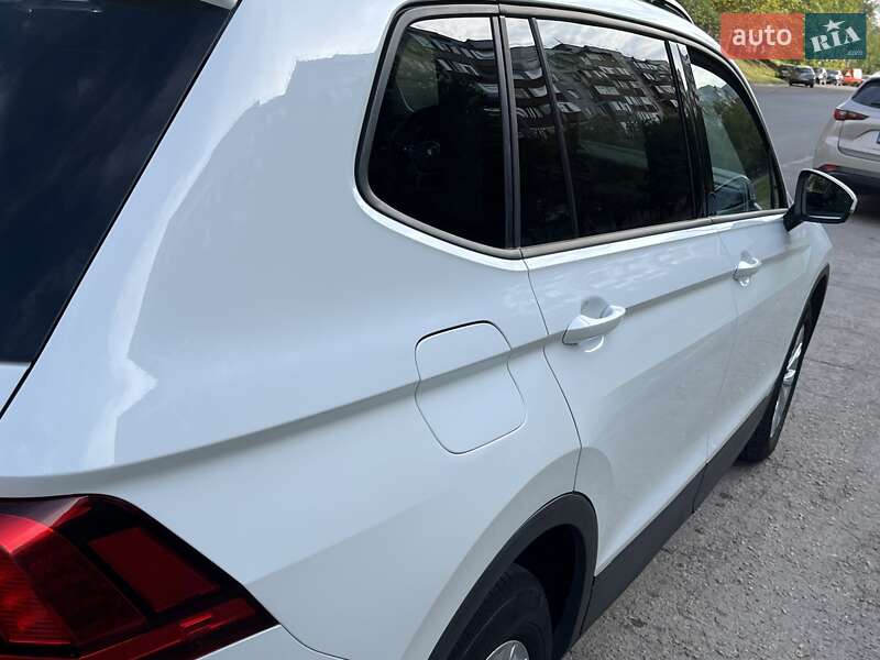 Позашляховик / Кросовер Volkswagen Tiguan 2019 в Запоріжжі