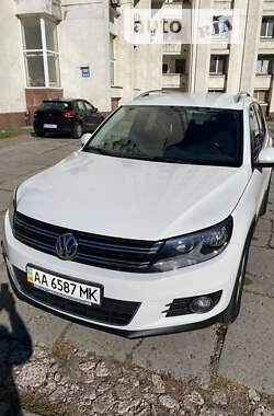 Внедорожник / Кроссовер Volkswagen Tiguan 2012 в Киеве