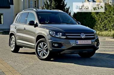 Позашляховик / Кросовер Volkswagen Tiguan 2015 в Львові