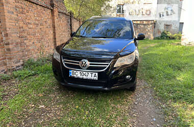 Позашляховик / Кросовер Volkswagen Tiguan 2011 в Львові