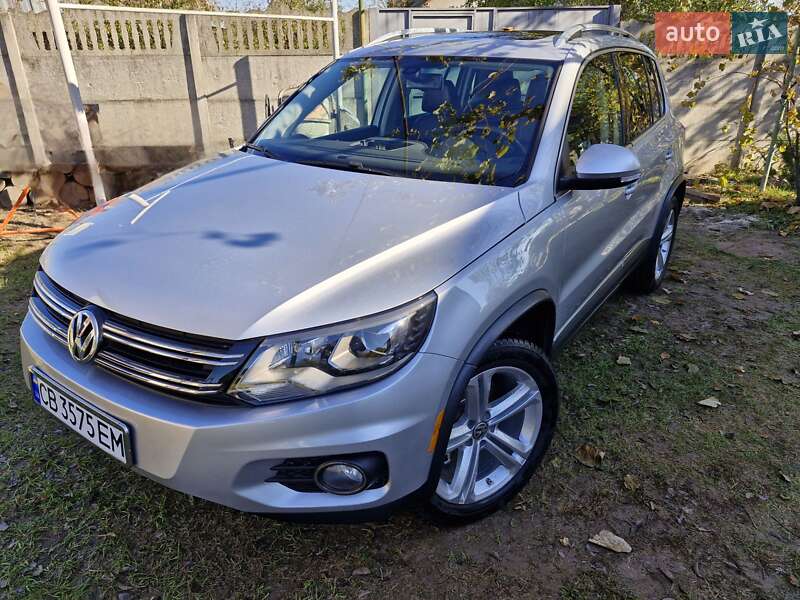 Внедорожник / Кроссовер Volkswagen Tiguan 2016 в Чернигове