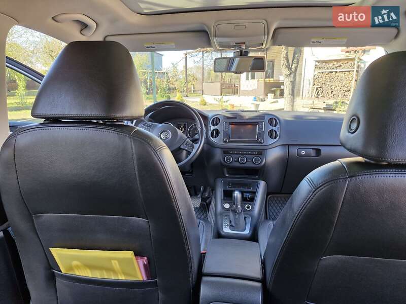 Внедорожник / Кроссовер Volkswagen Tiguan 2016 в Чернигове