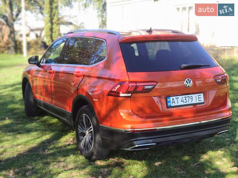 Внедорожник / Кроссовер Volkswagen Tiguan 2017 в Ивано-Франковске