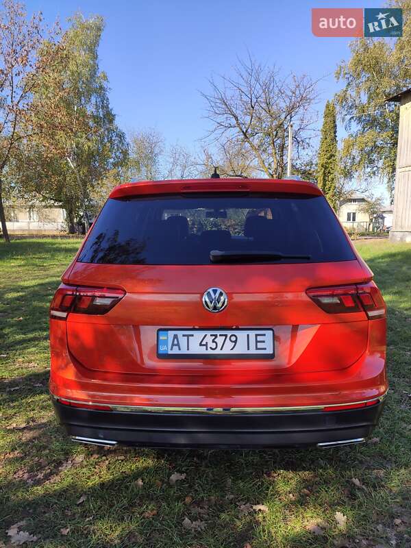 Внедорожник / Кроссовер Volkswagen Tiguan 2017 в Ивано-Франковске