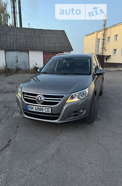 Позашляховик / Кросовер Volkswagen Tiguan 2008 в Березному