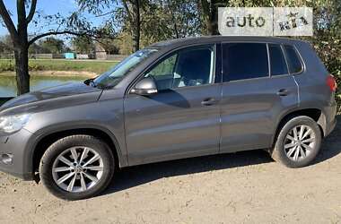 Внедорожник / Кроссовер Volkswagen Tiguan 2011 в Барановке