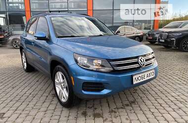 Позашляховик / Кросовер Volkswagen Tiguan 2017 в Львові