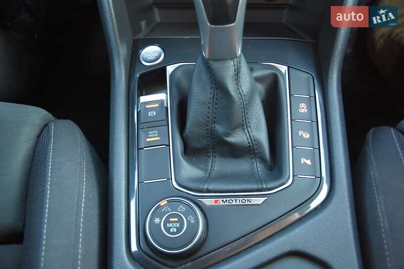 Внедорожник / Кроссовер Volkswagen Tiguan 2021 в Трускавце