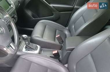 Внедорожник / Кроссовер Volkswagen Tiguan 2011 в 