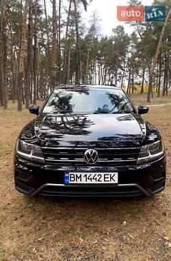 Позашляховик / Кросовер Volkswagen Tiguan 2018 в Сумах