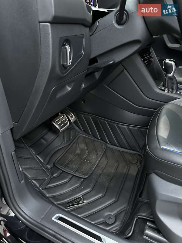 Внедорожник / Кроссовер Volkswagen Tiguan 2022 в Днепре