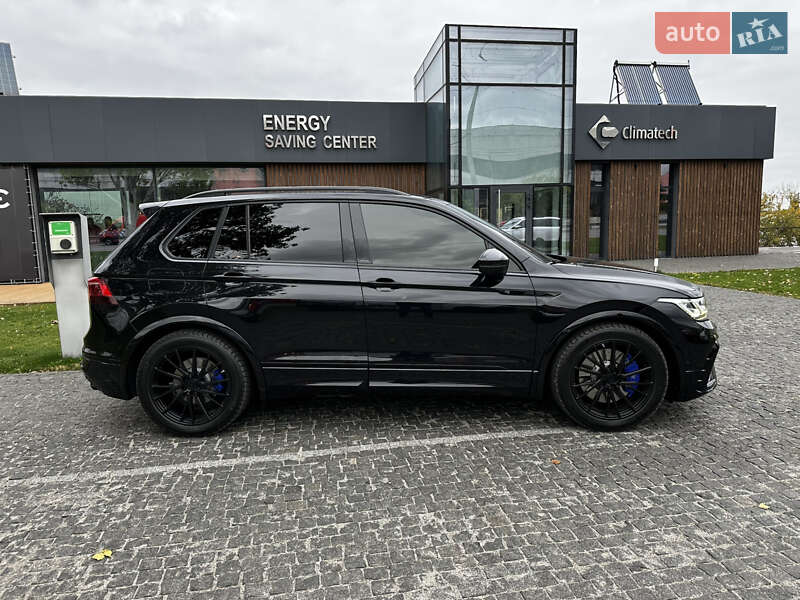 Внедорожник / Кроссовер Volkswagen Tiguan 2022 в Днепре
