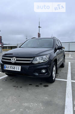 Внедорожник / Кроссовер Volkswagen Tiguan 2012 в Киеве