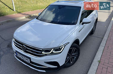 Позашляховик / Кросовер Volkswagen Tiguan 2022 в Києві