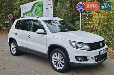 Позашляховик / Кросовер Volkswagen Tiguan 2014 в Києві