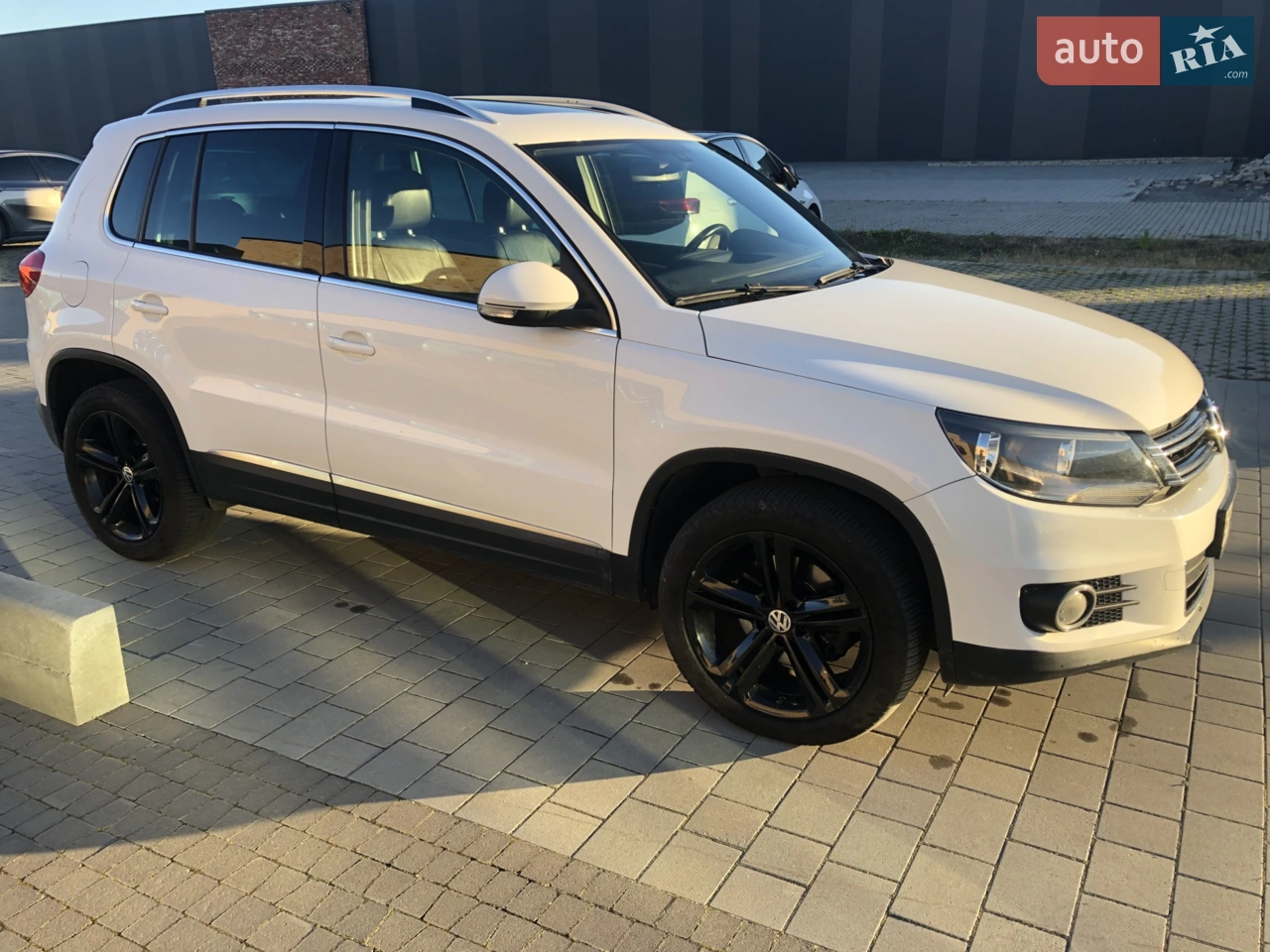 2012 Volkswagen Tiguan - мініатюра 18
