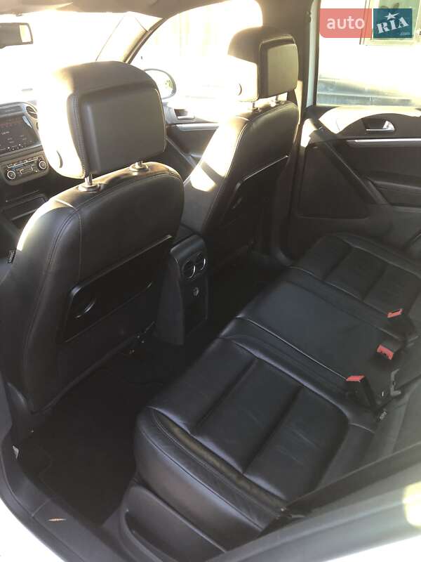 Внедорожник / Кроссовер Volkswagen Tiguan 2012 в Хмельницком фото 17 Внедорожник / Кроссовер Volkswagen Tiguan 2012 в Хмельницком