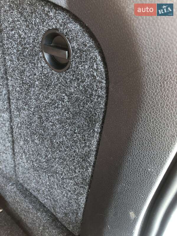 Внедорожник / Кроссовер Volkswagen Tiguan 2012 в Хмельницком фото 18 Внедорожник / Кроссовер Volkswagen Tiguan 2012 в Хмельницком
