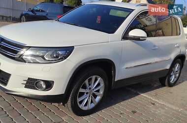 Позашляховик / Кросовер Volkswagen Tiguan 2014 в Чернівцях